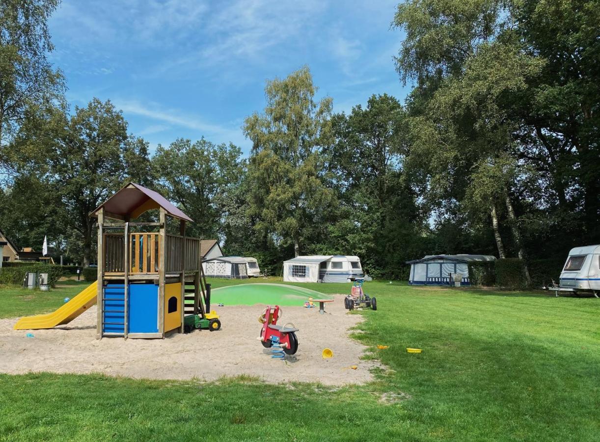 Camping De Vinkenkamp Lieren Exterior foto