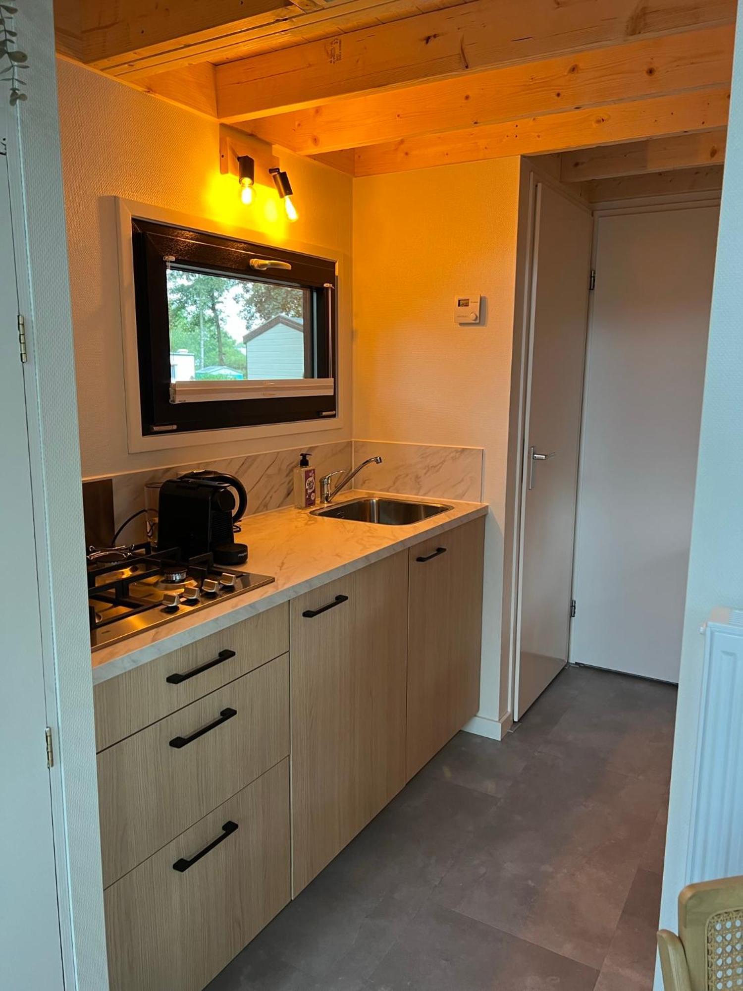 Camping De Vinkenkamp Lieren Exterior foto