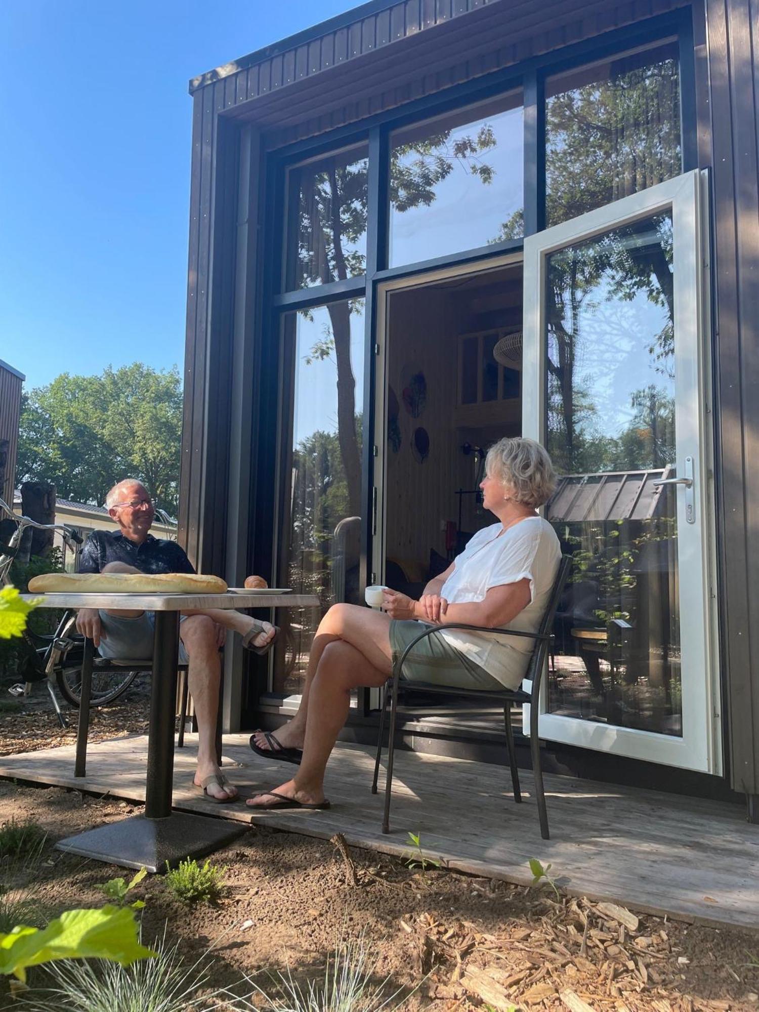 Camping De Vinkenkamp Lieren Zimmer foto