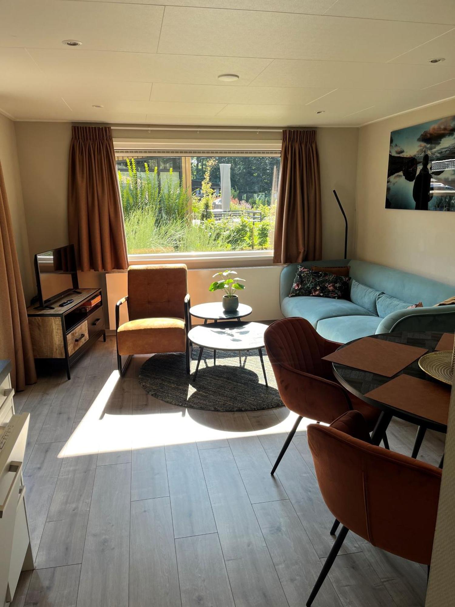 Camping De Vinkenkamp Lieren Exterior foto